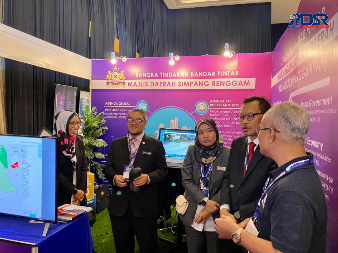 MAJLIS DAERAH SIMPANG RENGGAM MENYERTAI PAMERAN JOHOR SMART CITY FORUM